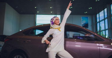 لو أن زوجك تنازل عن مصف السيارة لامرأة جميلة ماذا تفعلين؟