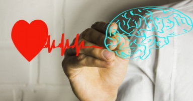 لم أنسى كيف تخلّى عني فرجعت له بعقلي وليس بقلبي